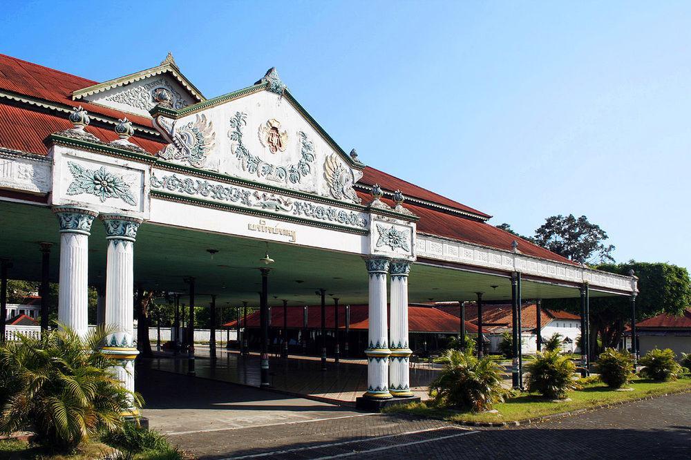 Hotel Fortunagrande Malioboro Yogyakarta Ngoại thất bức ảnh